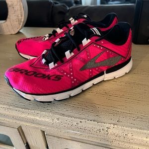 Brand new never worn. Brooks Sneakers